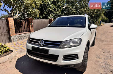 Внедорожник / Кроссовер Volkswagen Touareg 2013 в Запорожье