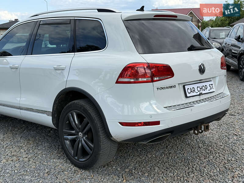 Позашляховик / Кросовер Volkswagen Touareg 2012 в Стрию