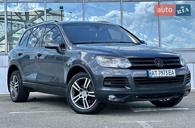 Позашляховик / Кросовер Volkswagen Touareg 2011 в Києві