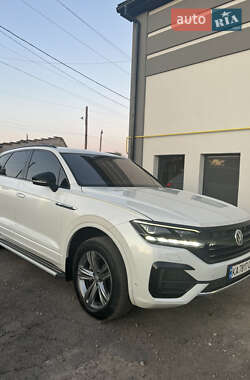 Позашляховик / Кросовер Volkswagen Touareg 2019 в Первомайську
