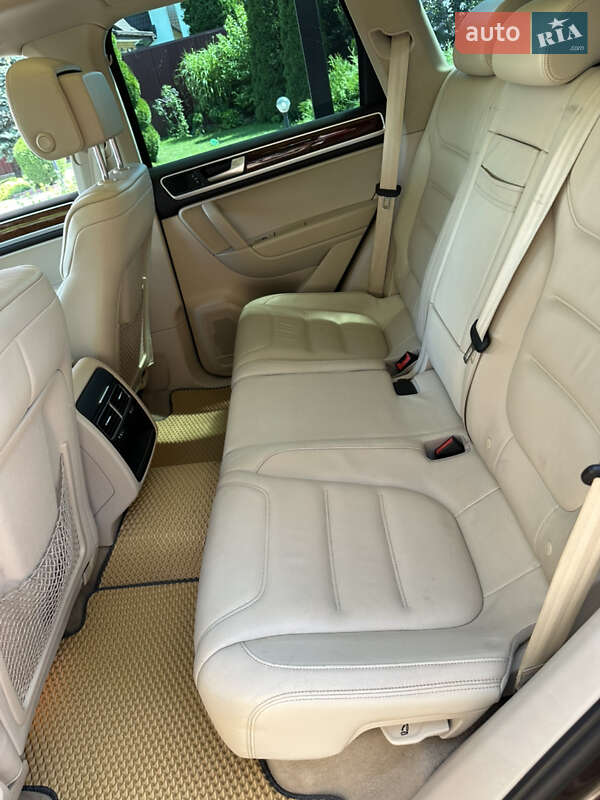Внедорожник / Кроссовер Volkswagen Touareg 2012 в Хмельницком фото 17 Внедорожник / Кроссовер Volkswagen Touareg 2012 в Хмельницком