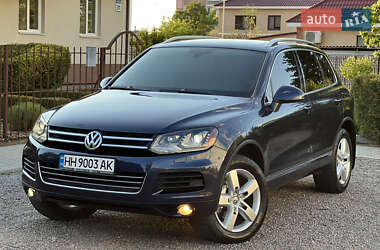 Внедорожник / Кроссовер Volkswagen Touareg 2011 в Белгороде-Днестровском