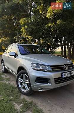Внедорожник / Кроссовер Volkswagen Touareg 2014 в Ружине