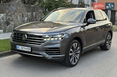 Внедорожник / Кроссовер Volkswagen Touareg 2019 в Львове