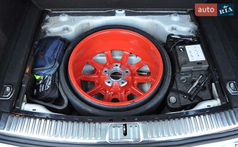 Внедорожник / Кроссовер Volkswagen Touareg 2016 в Одессе