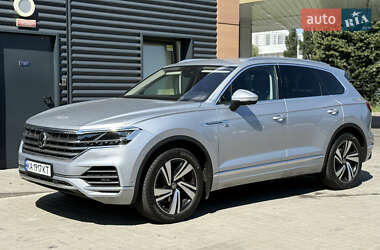 Внедорожник / Кроссовер Volkswagen Touareg 2020 в Киеве