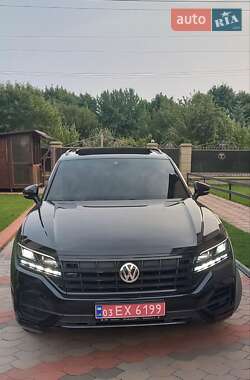 Внедорожник / Кроссовер Volkswagen Touareg 2019 в Тернополе
