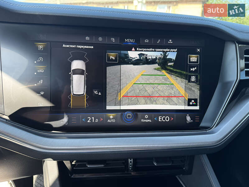 Внедорожник / Кроссовер Volkswagen Touareg 2019 в Тячеве