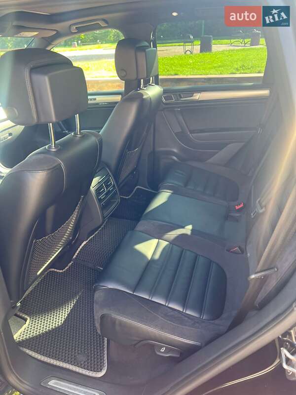 Внедорожник / Кроссовер Volkswagen Touareg 2016 в Виннице фото 10 Внедорожник / Кроссовер Volkswagen Touareg 2016 в Виннице