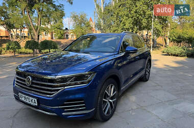 Позашляховик / Кросовер Volkswagen Touareg 2019 в Запоріжжі