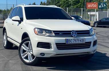 Позашляховик / Кросовер Volkswagen Touareg 2011 в Львові
