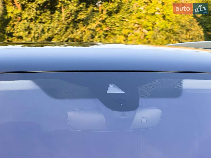 Позашляховик / Кросовер Volkswagen Touareg 2022 в Луцьку