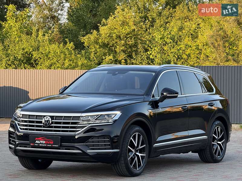 Позашляховик / Кросовер Volkswagen Touareg 2022 в Луцьку