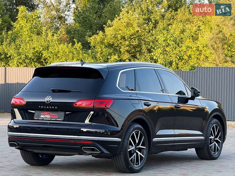 Позашляховик / Кросовер Volkswagen Touareg 2022 в Луцьку