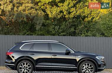 Внедорожник / Кроссовер Volkswagen Touareg 2022 в 