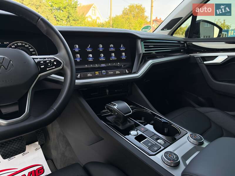 Позашляховик / Кросовер Volkswagen Touareg 2022 в Луцьку