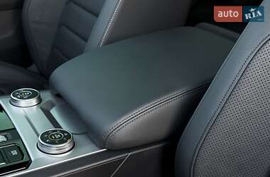 Внедорожник / Кроссовер Volkswagen Touareg 2022 в 