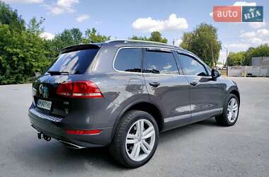 Позашляховик / Кросовер Volkswagen Touareg 2011 в Житомирі