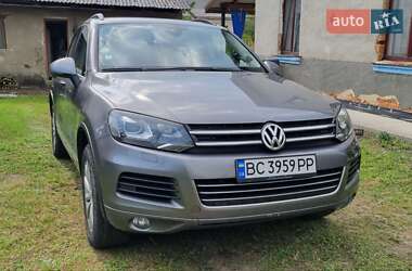 Внедорожник / Кроссовер Volkswagen Touareg 2011 в Городке