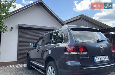 Внедорожник / Кроссовер Volkswagen Touareg 2009 в 