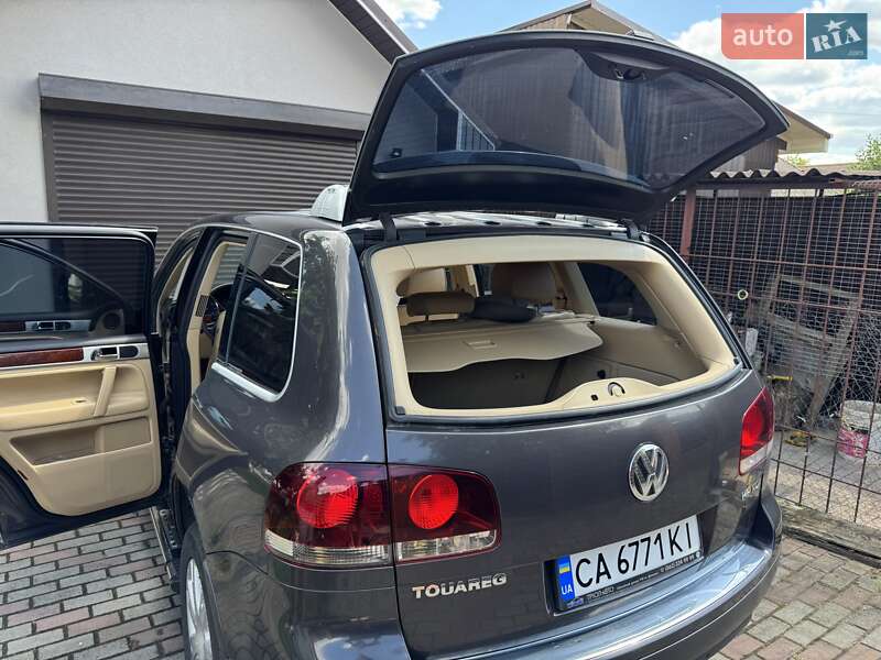 Позашляховик / Кросовер Volkswagen Touareg 2009 в Ватутіному