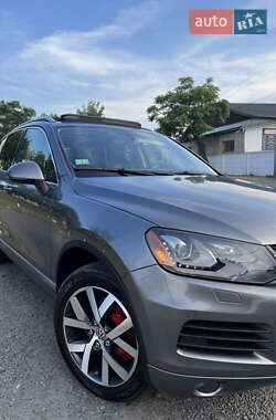 Внедорожник / Кроссовер Volkswagen Touareg 2011 в 