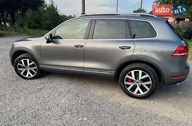 Внедорожник / Кроссовер Volkswagen Touareg 2011 в 