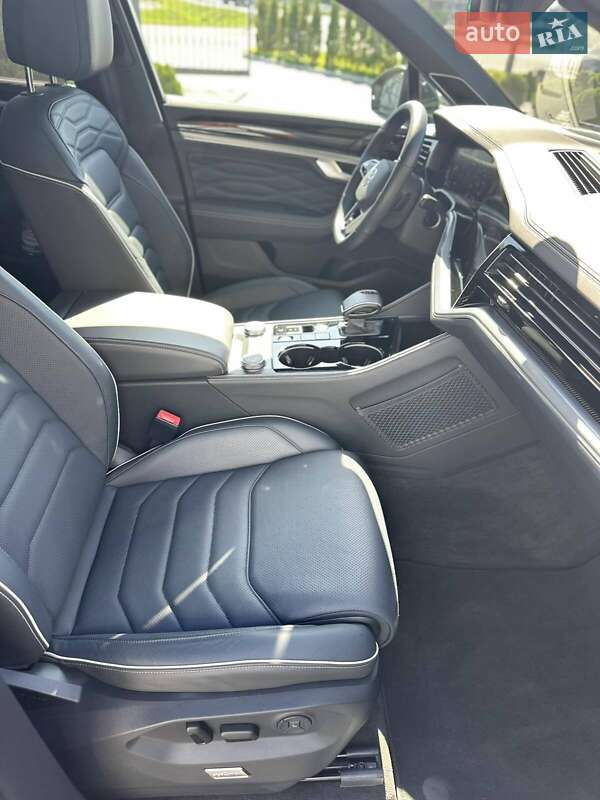 Внедорожник / Кроссовер Volkswagen Touareg 2023 в Полтаве