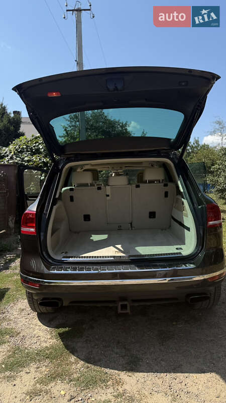 Позашляховик / Кросовер Volkswagen Touareg 2015 в Львові фото 23 Позашляховик / Кросовер Volkswagen Touareg 2015 в Львові