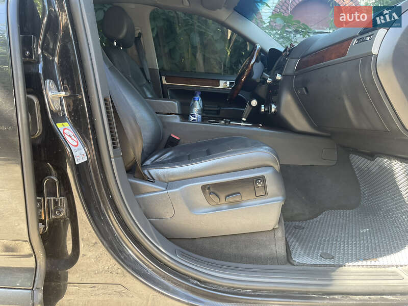 Внедорожник / Кроссовер Volkswagen Touareg 2008 в Черкассах