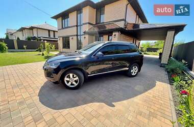 Внедорожник / Кроссовер Volkswagen Touareg 2013 в Виннице