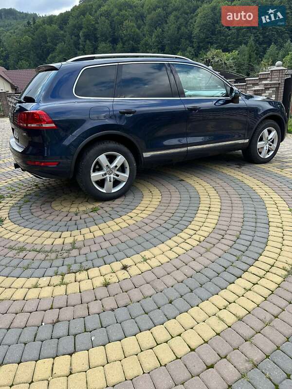Внедорожник / Кроссовер Volkswagen Touareg 2011 в Ивано-Франковске
