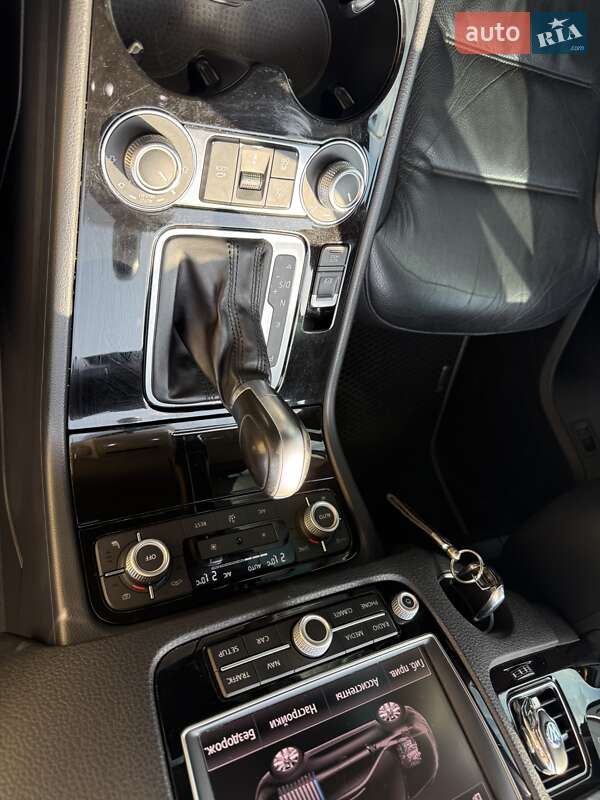 Внедорожник / Кроссовер Volkswagen Touareg 2017 в Виннице