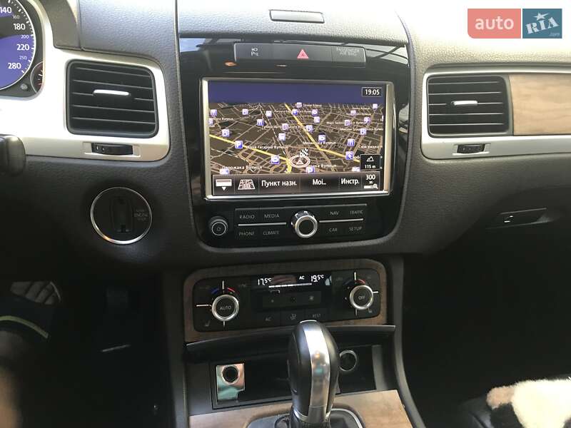 Позашляховик / Кросовер Volkswagen Touareg 2013 в Ужгороді фото 6 Позашляховик / Кросовер Volkswagen Touareg 2013 в Ужгороді