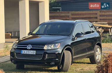 Внедорожник / Кроссовер Volkswagen Touareg 2014 в Черкассах