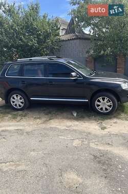 Внедорожник / Кроссовер Volkswagen Touareg 2006 в Гайсине