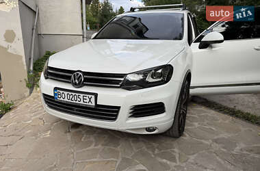 Внедорожник / Кроссовер Volkswagen Touareg 2012 в Тернополе