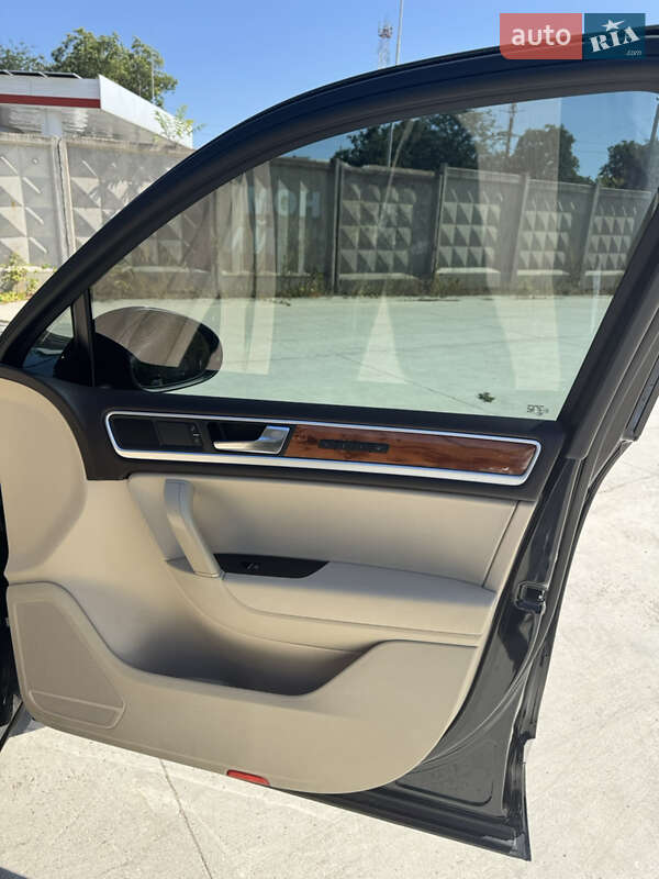 Позашляховик / Кросовер Volkswagen Touareg 2010 в Одесі фото 15 Позашляховик / Кросовер Volkswagen Touareg 2010 в Одесі