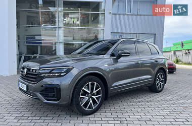 Внедорожник / Кроссовер Volkswagen Touareg 2022 в 
