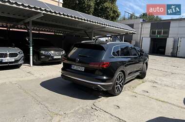 Позашляховик / Кросовер Volkswagen Touareg 2022 в  фото 2 Позашляховик / Кросовер Volkswagen Touareg 2022 в