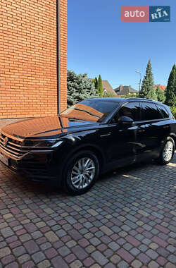 Внедорожник / Кроссовер Volkswagen Touareg 2020 в Ровно