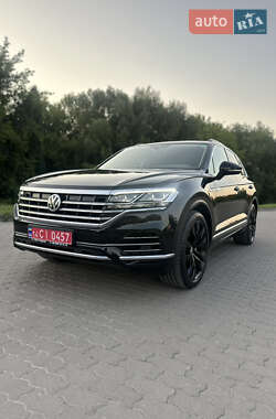 Позашляховик / Кросовер Volkswagen Touareg 2019 в Бродах