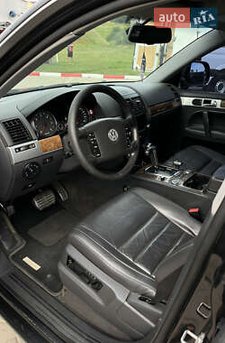 Внедорожник / Кроссовер Volkswagen Touareg 2008 в 