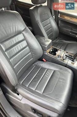 Внедорожник / Кроссовер Volkswagen Touareg 2008 в 