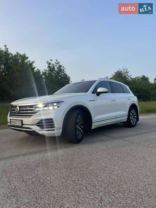 Внедорожник / Кроссовер Volkswagen Touareg 2018 в Коростене фото 8 Внедорожник / Кроссовер Volkswagen Touareg 2018 в Коростене