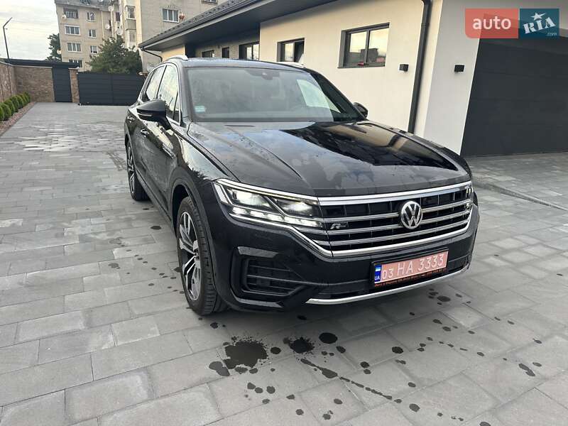Позашляховик / Кросовер Volkswagen Touareg 2018 в Луцьку