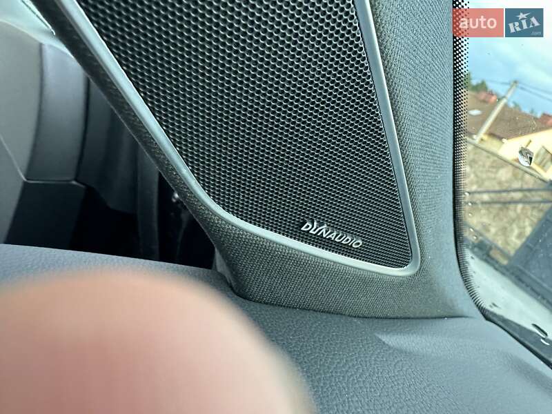 Позашляховик / Кросовер Volkswagen Touareg 2018 в Луцьку