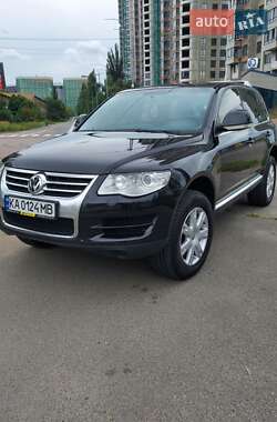 Внедорожник / Кроссовер Volkswagen Touareg 2007 в Киеве