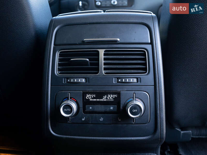 Позашляховик / Кросовер Volkswagen Touareg 2016 в Одесі фото 14 Позашляховик / Кросовер Volkswagen Touareg 2016 в Одесі