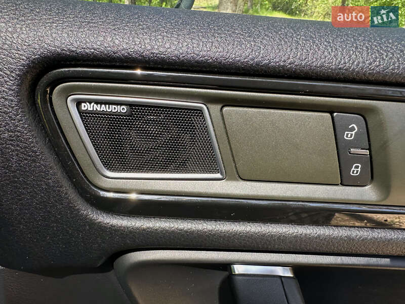 Внедорожник / Кроссовер Volkswagen Touareg 2013 в Кривом Роге